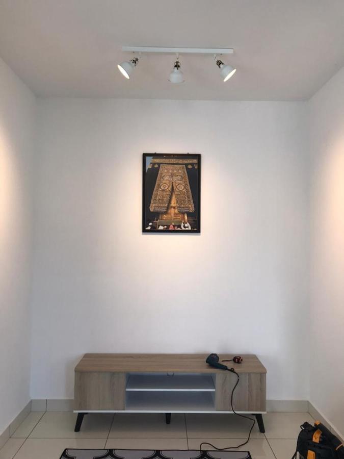 Baituljannah Homestay บาตู ปาฮัท ภายนอก รูปภาพ