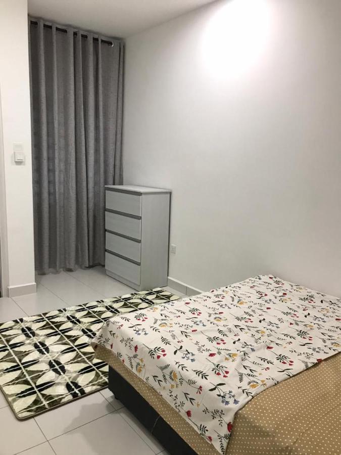 Baituljannah Homestay บาตู ปาฮัท ภายนอก รูปภาพ
